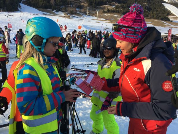 Remise des insignes aux ski