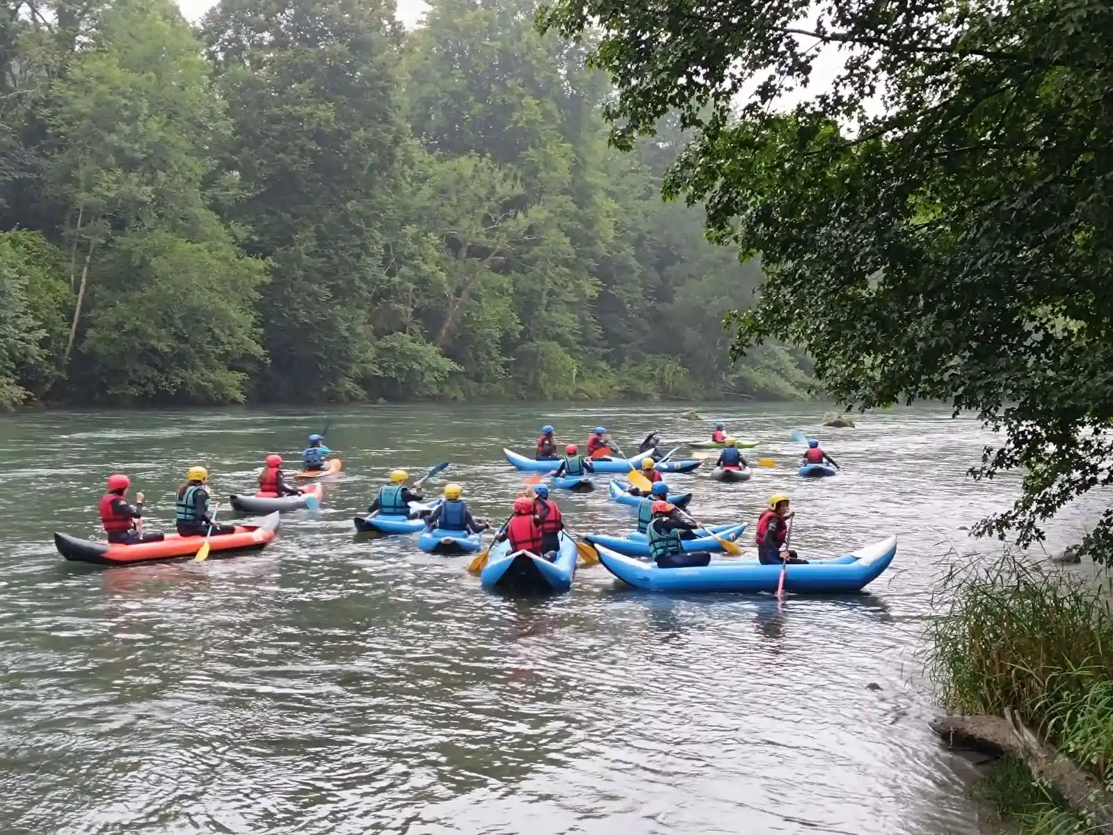 activité sportive nautique en colo
